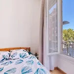 Lovely 2 Bedroom In With Balcony * Nice